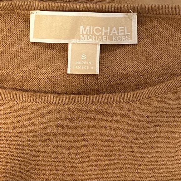 Michael Kors Camel Brown Lightweight Sweater Size S Gold Hardware EUC - Picture 4 of 5